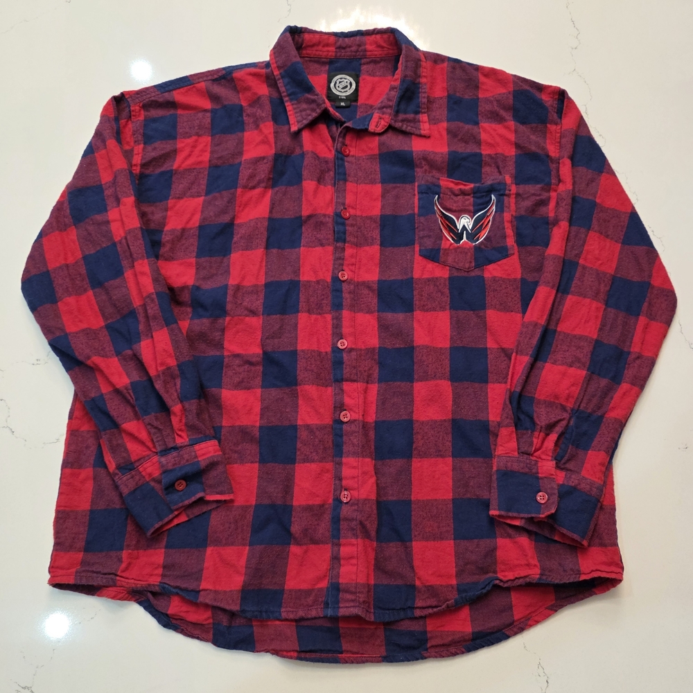 NHL Men's Washington Capitals red flannel long sleeve shirt - Size XLarge